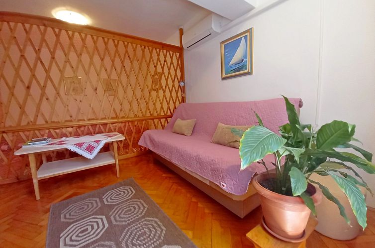 Appartement Wohnung in Pješčana Uvala, 500 m vom Strand en