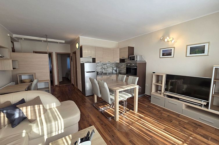 Appartement Elegantes Familienappartement mit privatem Pool