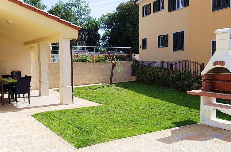 Vakantiehuis in Banjole mit Privatem Pool