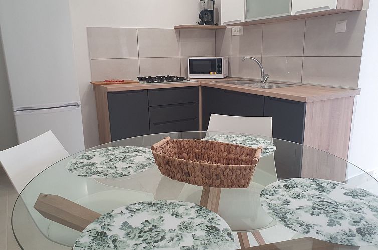 Appartement in Banjole mit Terrasse und Garten