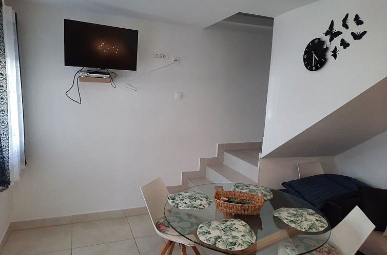 Appartement in Banjole mit Terrasse und Garten
