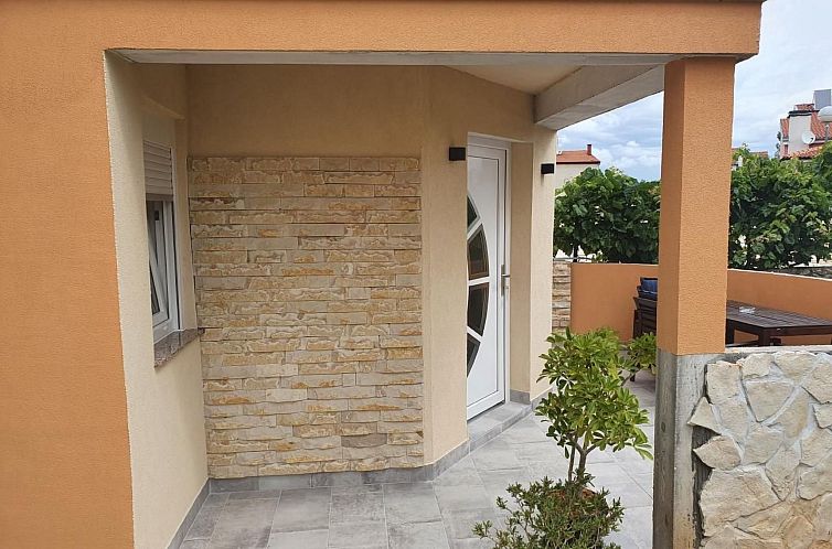 Appartement Schönes Apartment in Banjole mit Terrasse