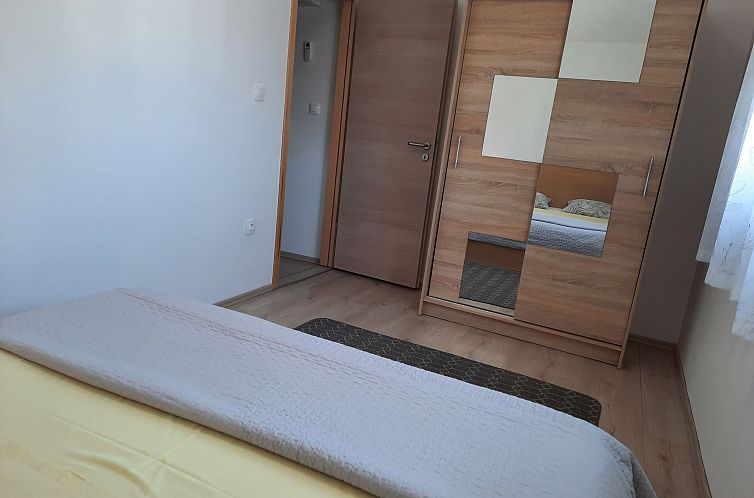 Appartement Schönes Apartment in Banjole mit Terrasse