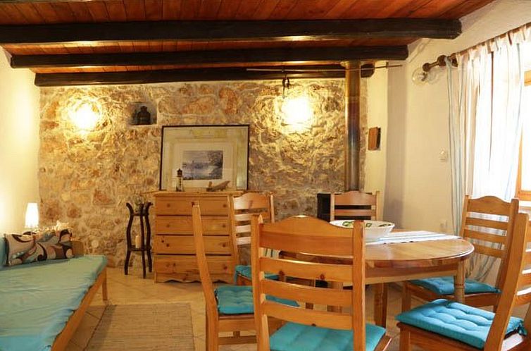 Vakantiehuis Typisch istrisches Steinhaus mit Grill und Gart