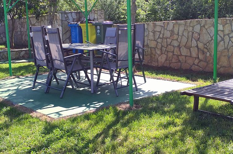 Vakantiehuis Komfortables Ferienhaus in Sisan