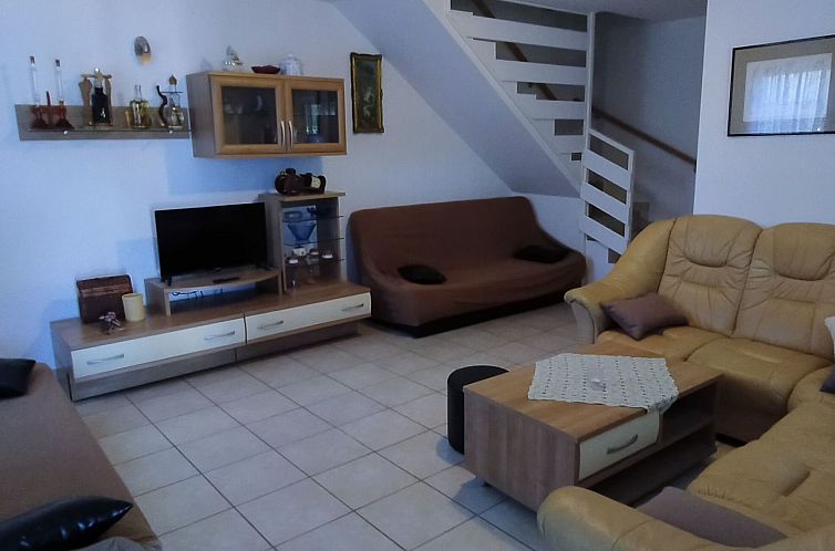 Vakantiehuis Komfortables Ferienhaus in Sisan