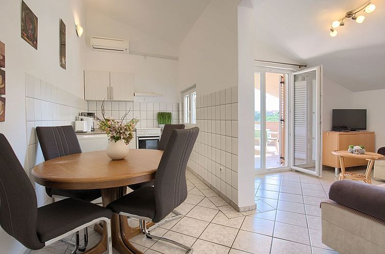 Appartement mit Bootsanleger