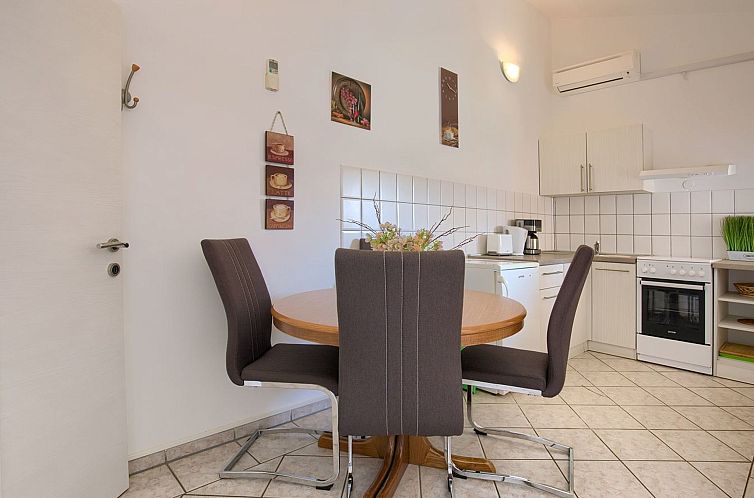 Appartement mit Bootsanleger