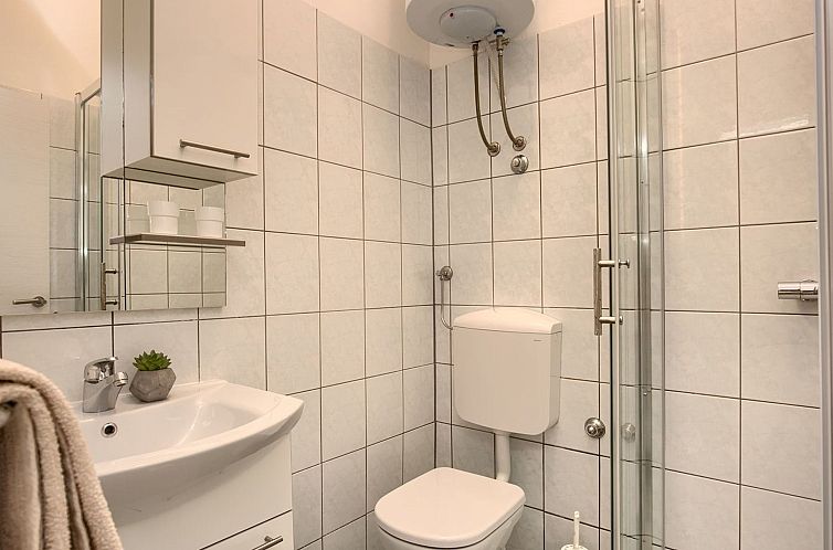 Appartement mit Bootsanleger