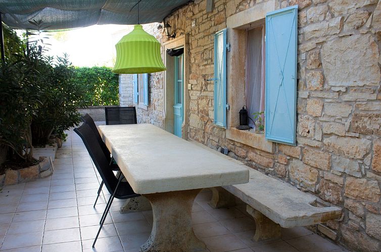 Appartement "Eti and Mia" mit Pool