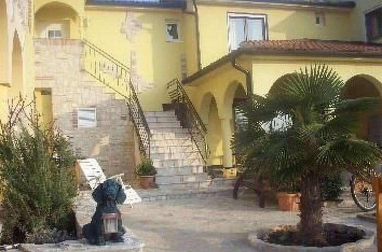 Unterkunft 10114814 - Appartement Istrien - Appartement Bella