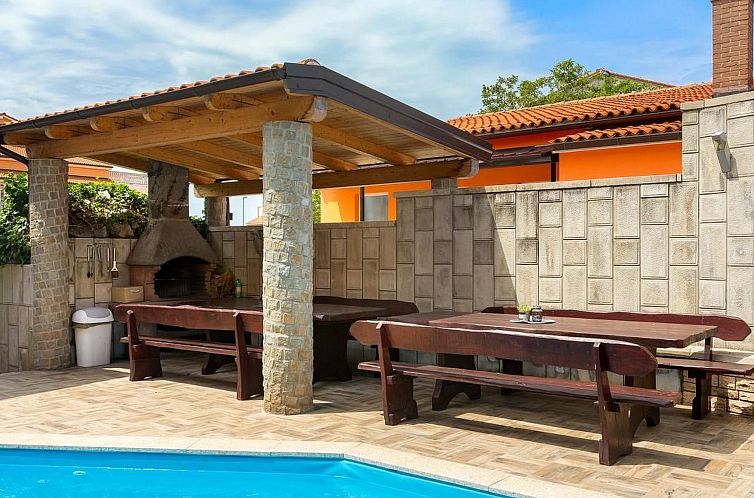 Appartement Charmante Ferienwohnung in Medulin mit Grill, Te