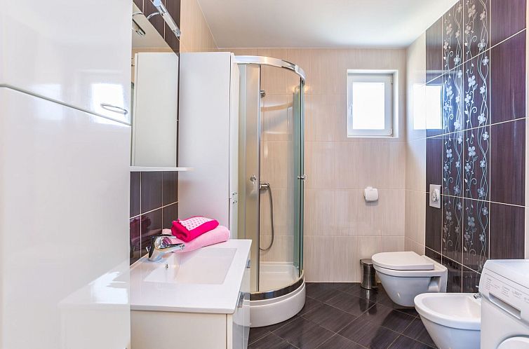 Appartement Wohnung "Dragan" mit Balkon