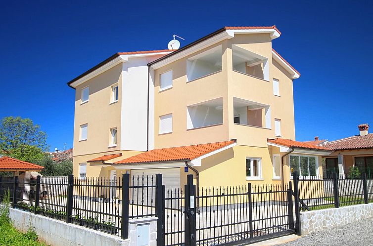 Appartement Wohnung "Dragan" mit Balkon