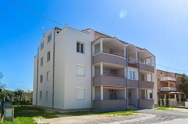 Appartement "Borka Kapovica" mit Balkon