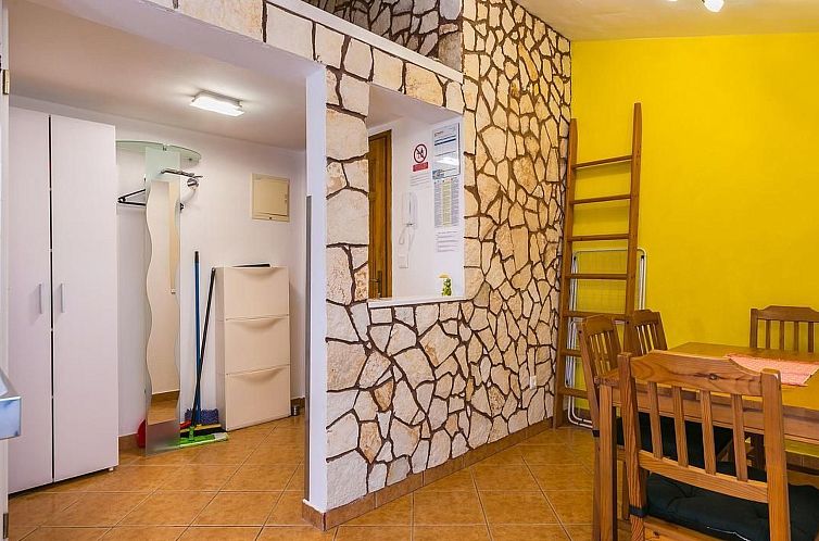 Appartement "Borka Kapovica" mit Balkon