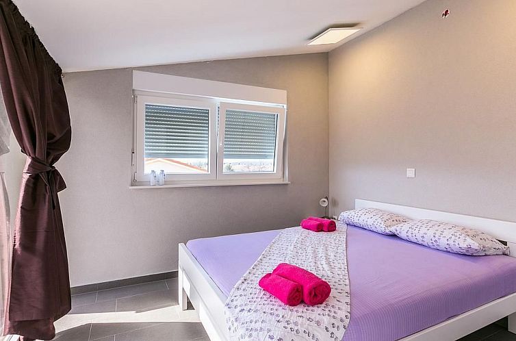 Appartement "Borka Kapovica" mit Balkon