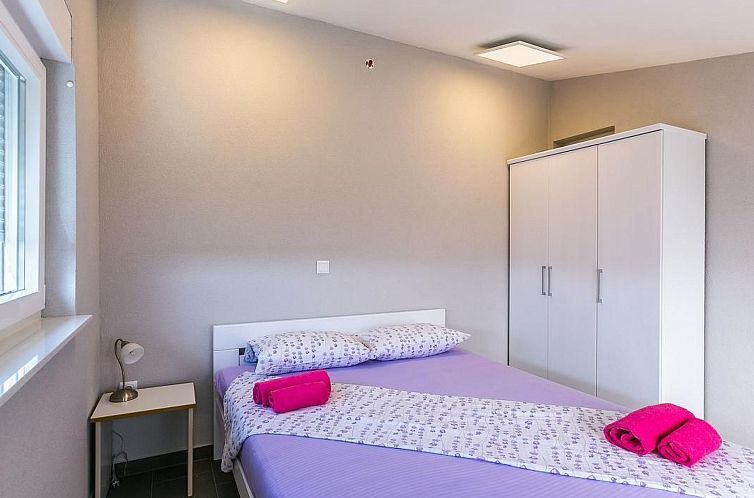 Appartement "Borka Kapovica" mit Balkon