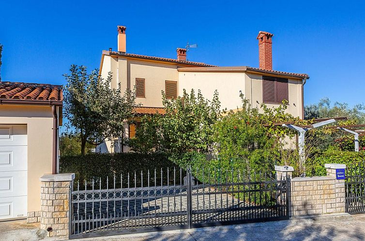 Appartement Wohnung "Maretic Mali" mit Terrasse