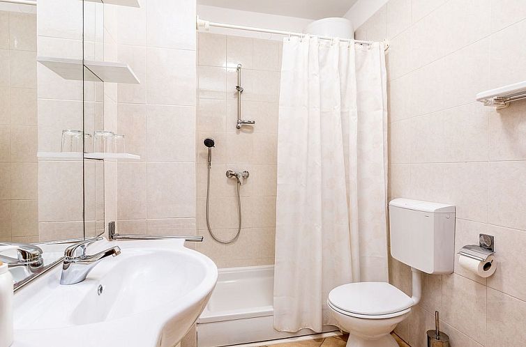 Appartement Wohnung "Maretic Mali" mit Terrasse
