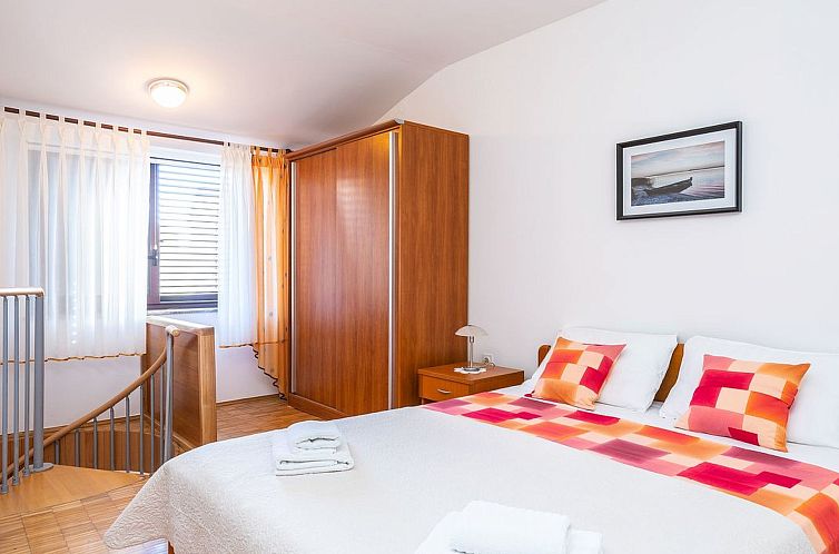 Appartement Wohnung "Maretic Mali" mit Terrasse