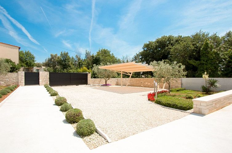 Vakantiehuis Villa "Tara" mit privatem Pool