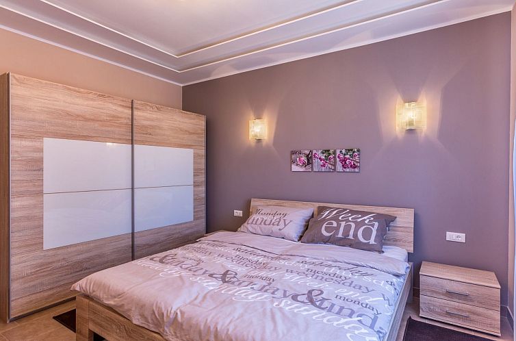 Vakantiehuis Villa "Tara" mit privatem Pool