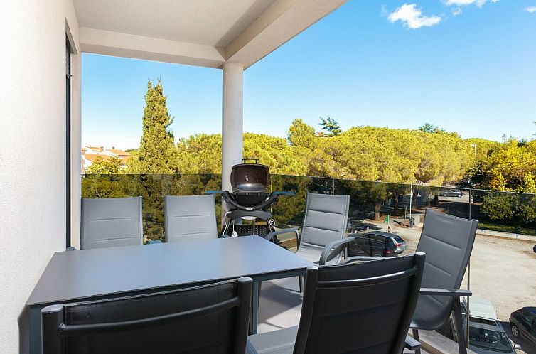 Appartement "Limani" mit Balkon