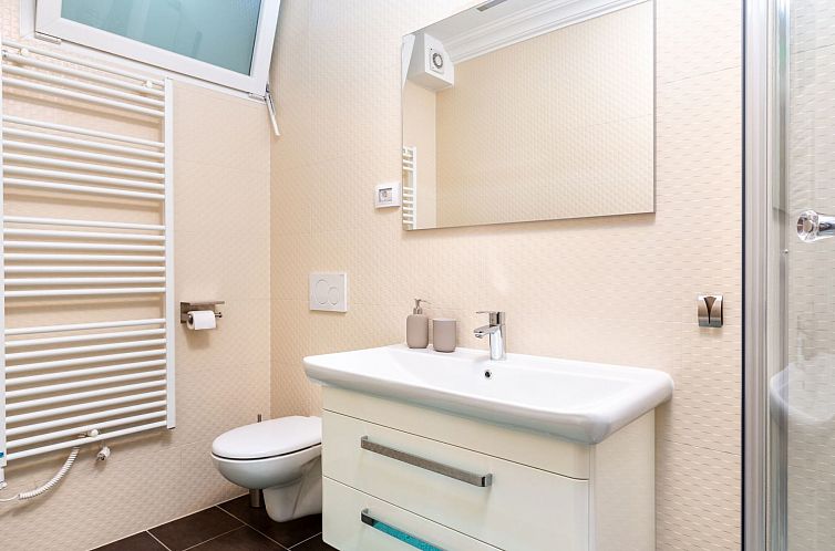 Appartement "Limani" mit Balkon