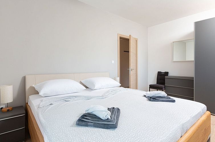 Appartement "Limani" mit Balkon