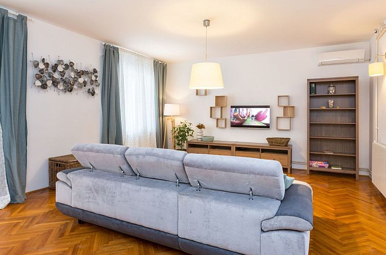 Appartement Tia, Wohnung mit Pool