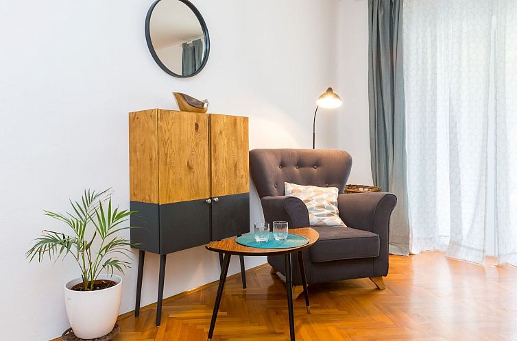 Appartement Tia, Wohnung mit Pool