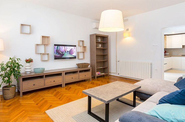 Appartement Tia, Wohnung mit Pool