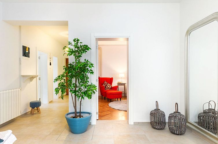 Appartement Tia, Wohnung mit Pool