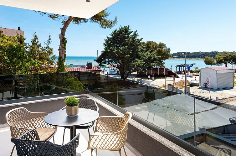 Appartement "A'more Bijeca" direkt am Strand