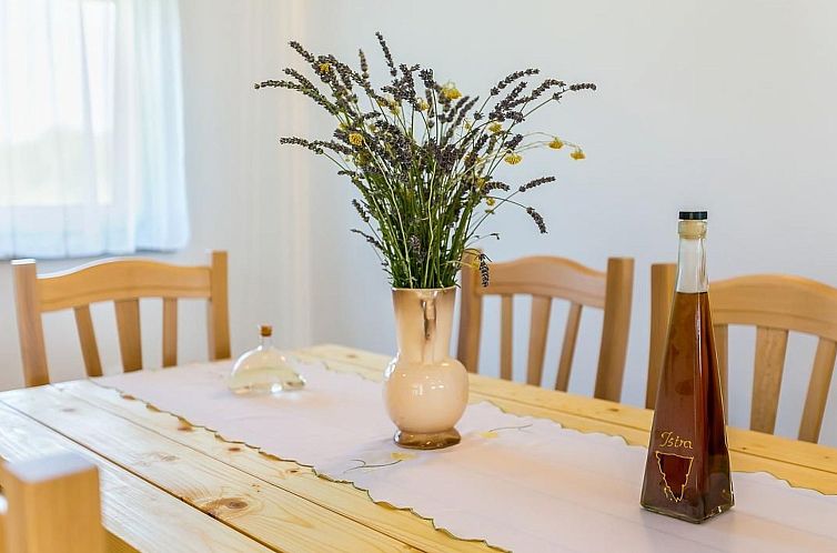 Vakantiehuis Angenehmes Ferienhaus in Medulin