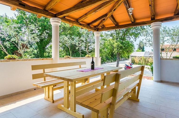 Vakantiehuis Angenehmes Ferienhaus in Medulin
