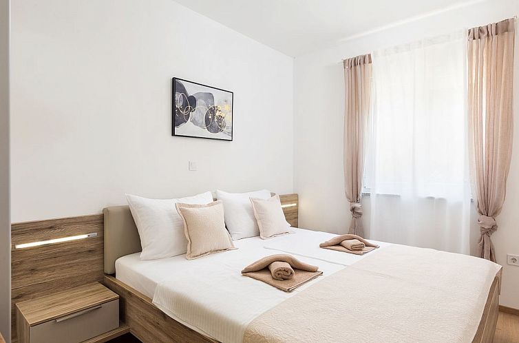 Appartement mit Terrasse