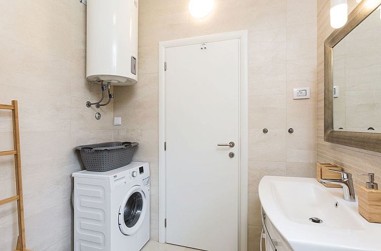 Appartement mit Terrasse