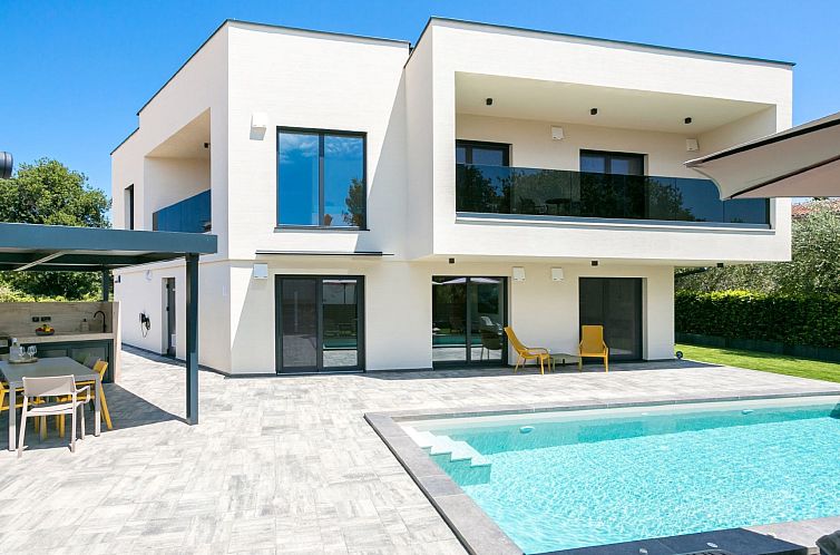 Vakantiehuis Ferienvilla "Villa Mila" mit eigenem Pool