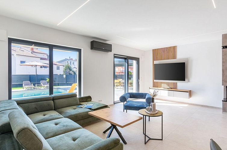Vakantiehuis Ferienvilla "Villa Mila" mit eigenem Pool