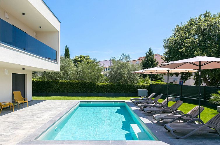 Vakantiehuis Ferienvilla "Villa Mila" mit eigenem Pool