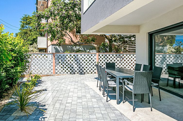 Vakantiehuis Villa Delfin mit Pool