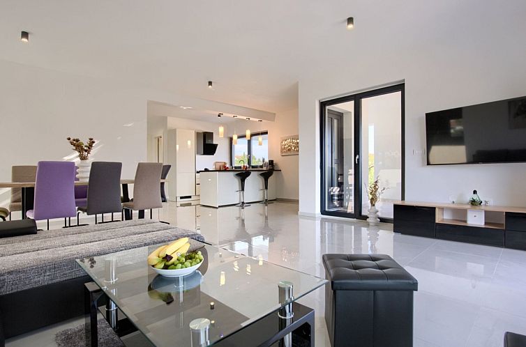 Vakantiehuis Villa Delfin mit Pool