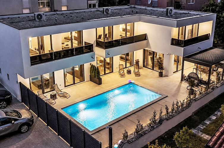 Appartement Wohnung "Sladja lux Wohnung"