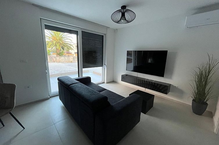 Appartement Wohnung "Sladja lux Wohnung"