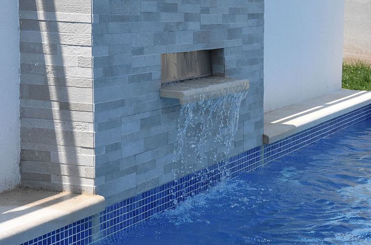 Vakantiehuis Ferienvilla "Luxury Villa Tara" mit beheiztem P