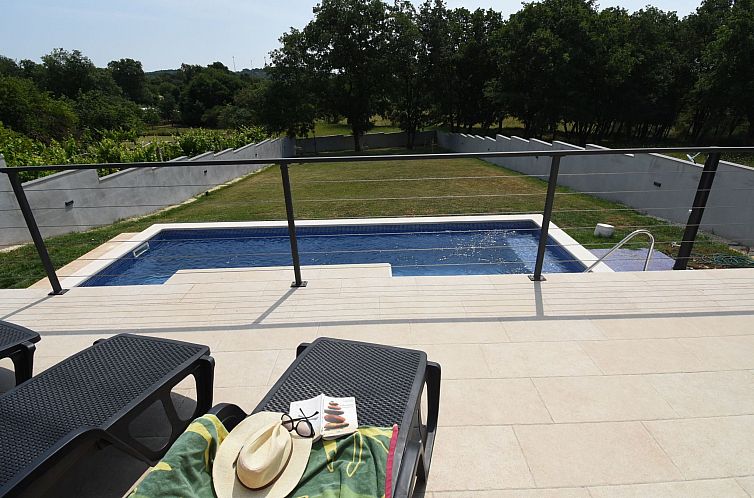 Vakantiehuis Ferienvilla "Luxury Villa Tara" mit beheiztem P