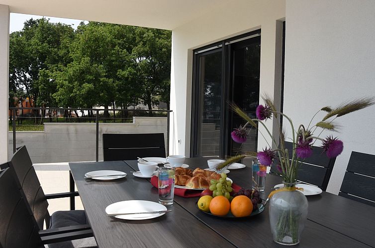 Vakantiehuis Ferienvilla "Luxury Villa Tara" mit beheiztem P