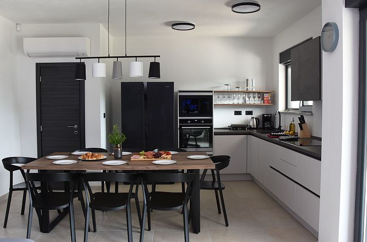 Vakantiehuis Ferienvilla "Luxury Villa Tara" mit beheiztem P